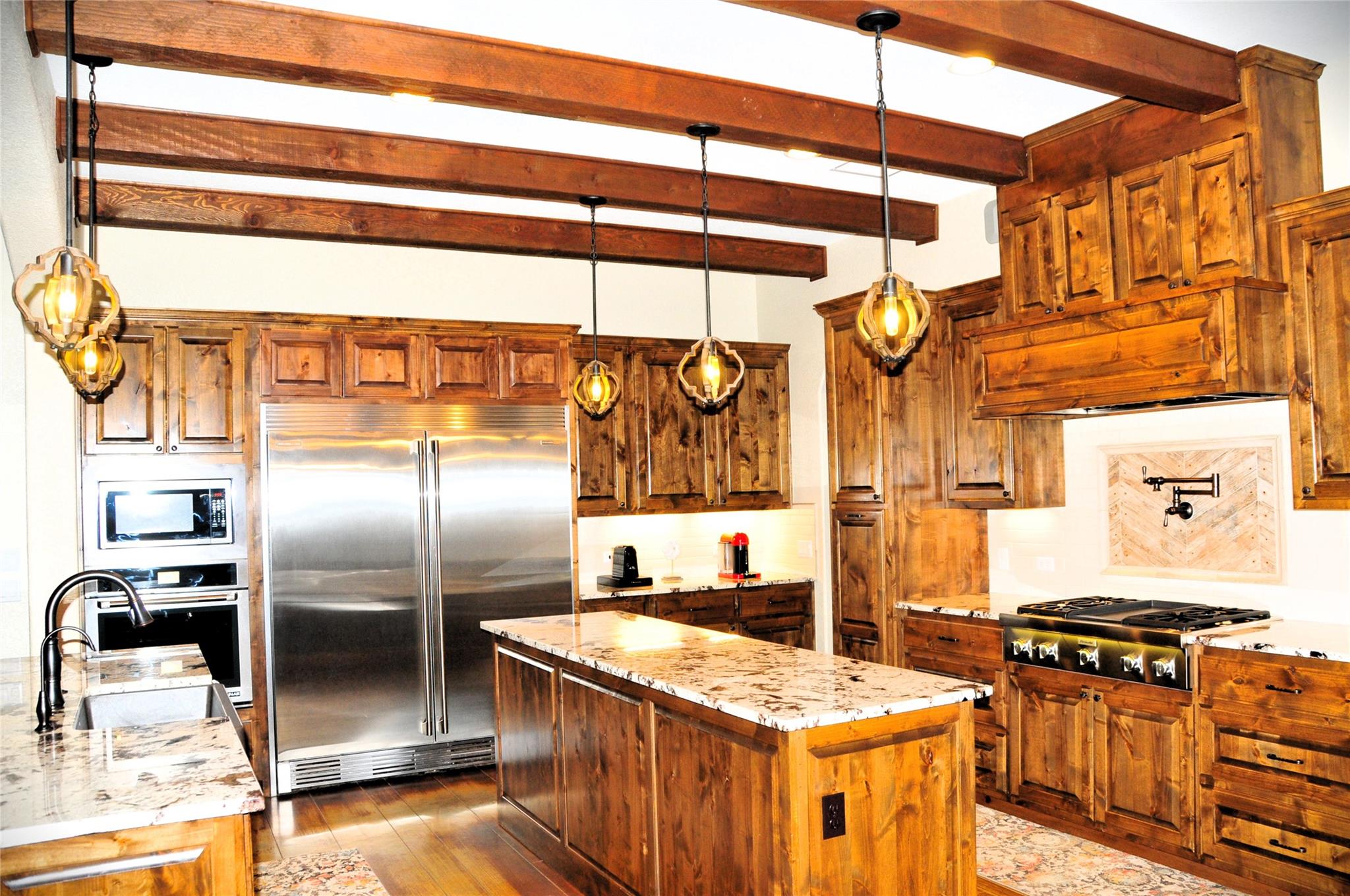 130 Saddle Ln, Liberty Hill, TX 78642