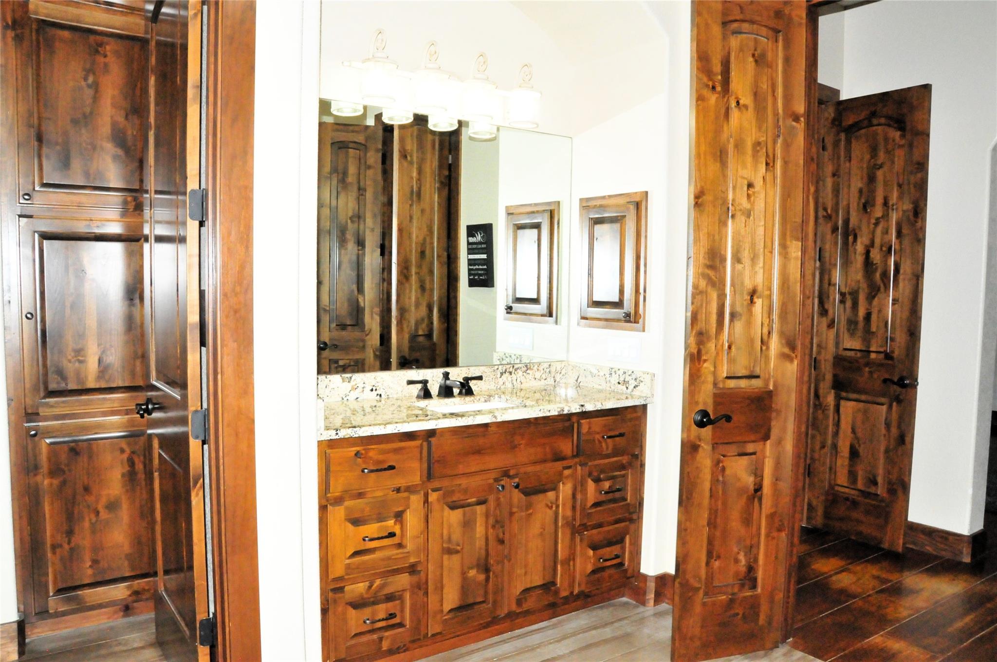 130 Saddle Ln, Liberty Hill, TX 78642