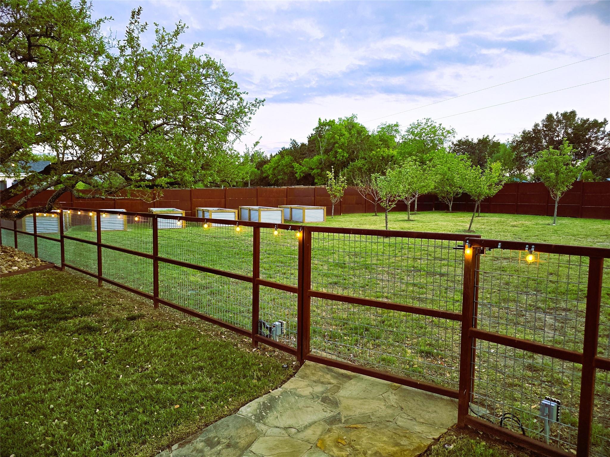 130 Saddle Ln, Liberty Hill, TX 78642