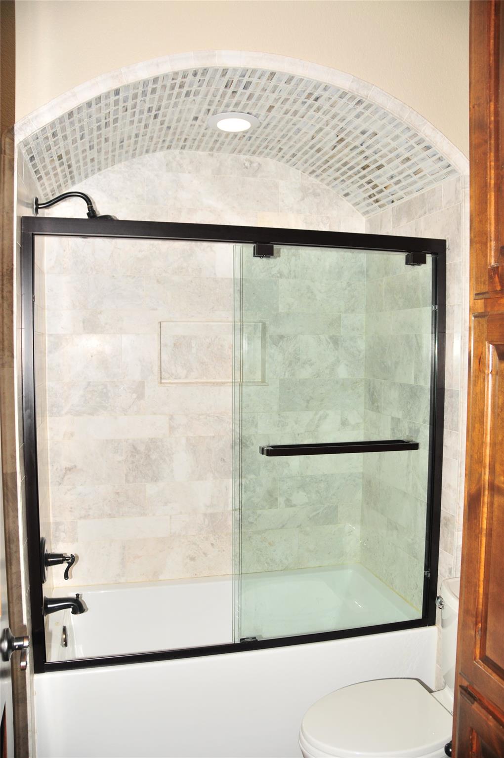 130 Saddle Ln, Liberty Hill, TX 78642