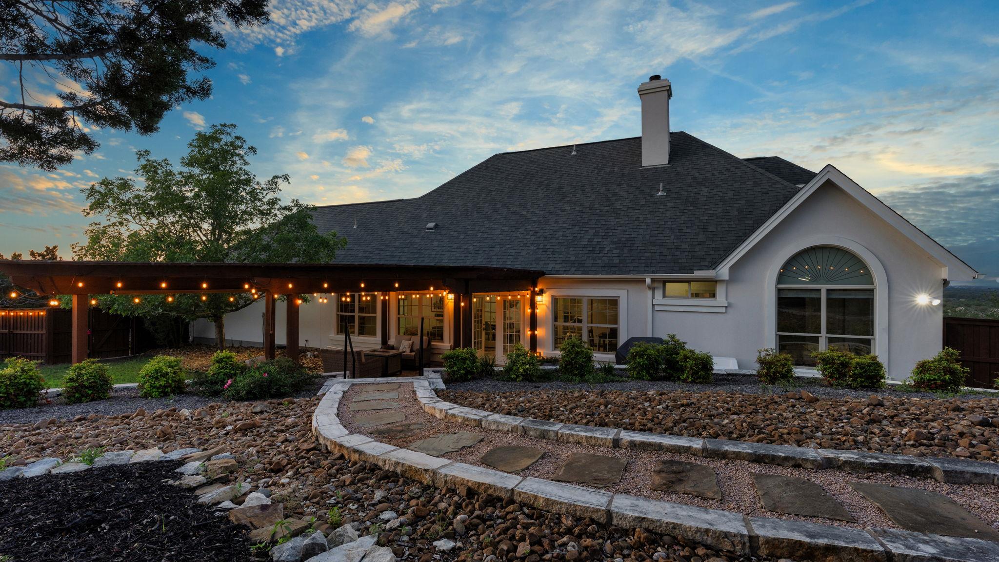 250 Goodnight Trl, Dripping Springs, TX 78620