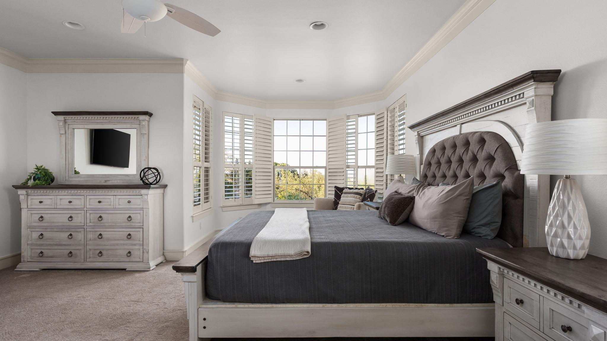 250 Goodnight Trl, Dripping Springs, TX 78620