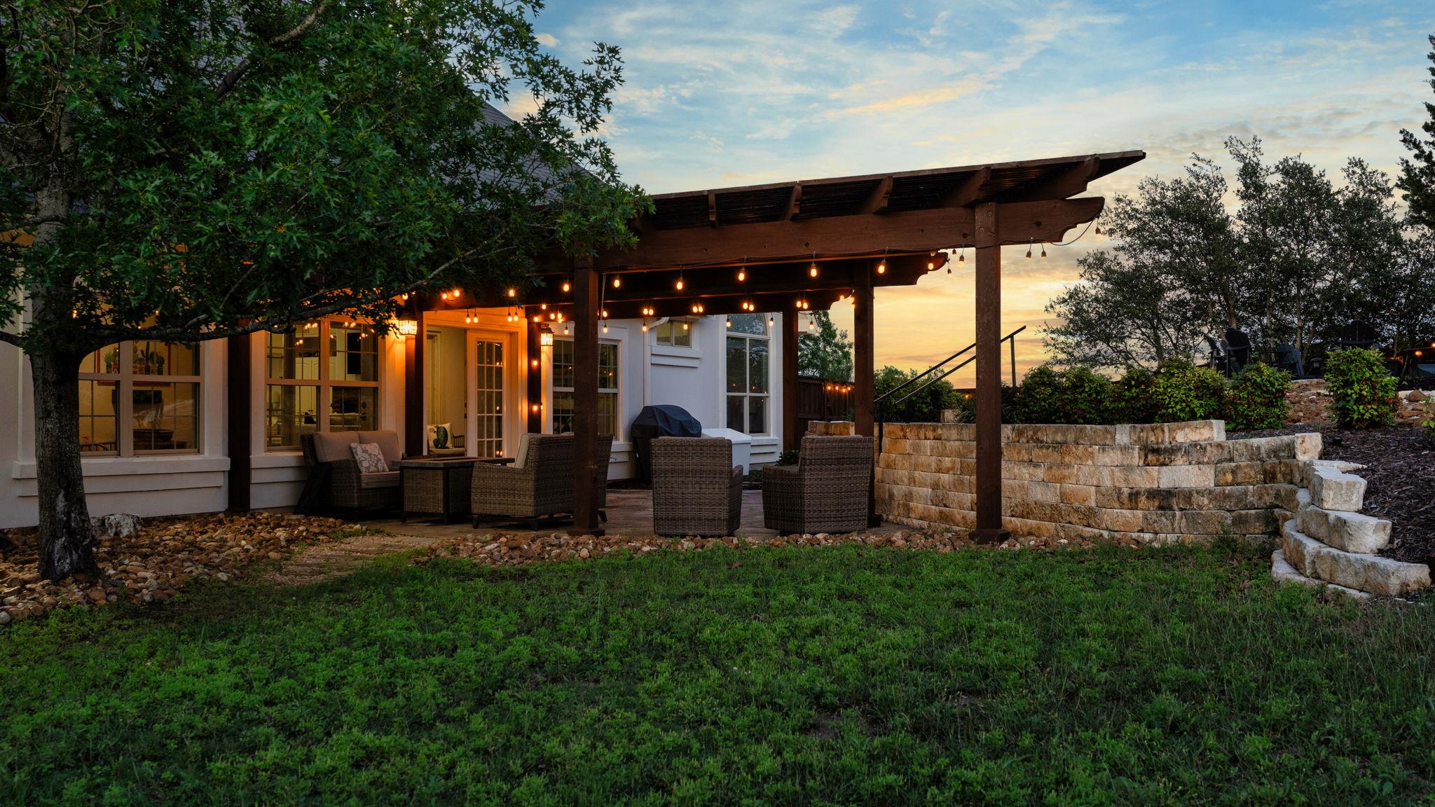 250 Goodnight Trl, Dripping Springs, TX 78620