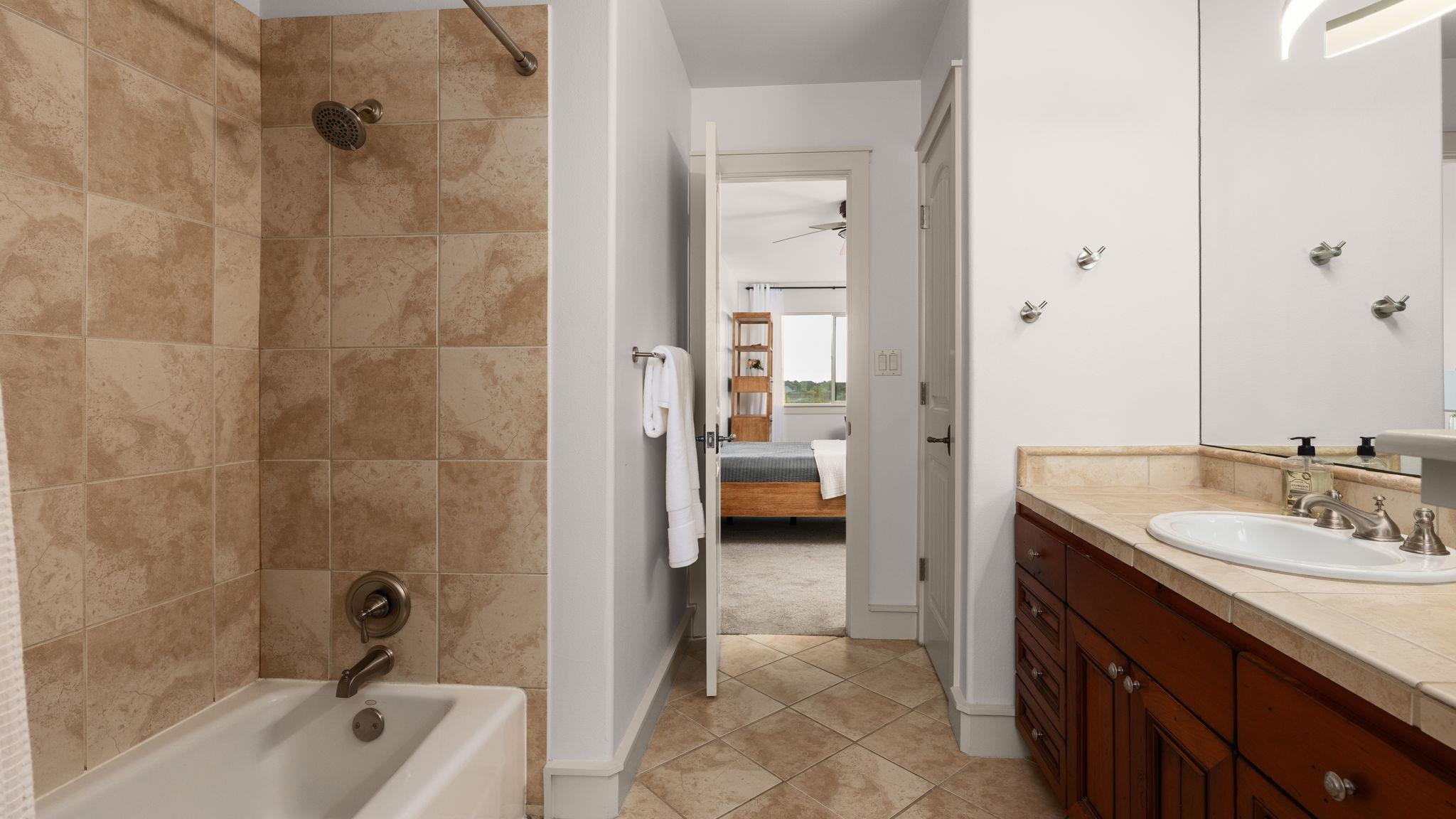 250 Goodnight Trl, Dripping Springs, TX 78620