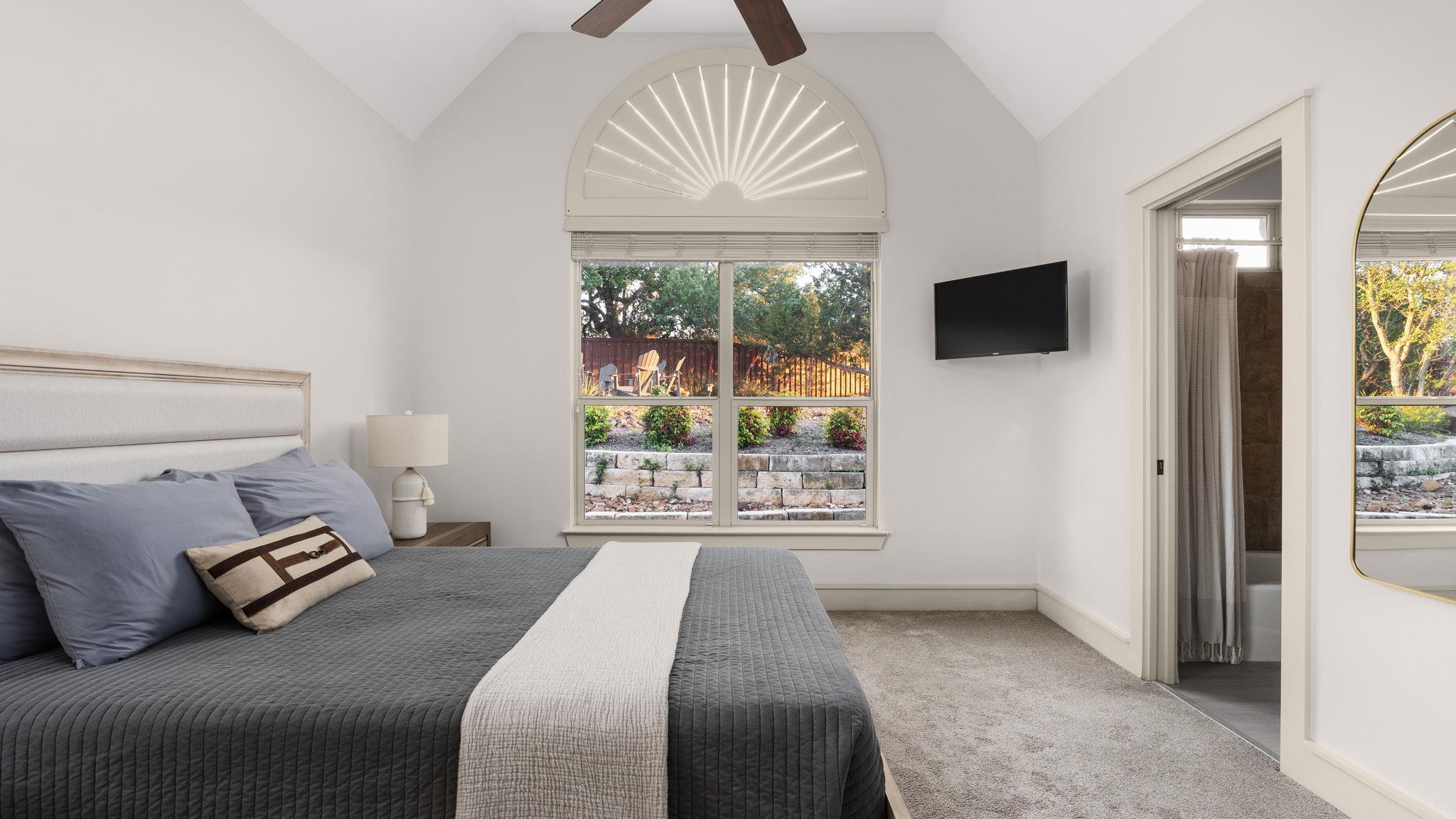 250 Goodnight Trl, Dripping Springs, TX 78620