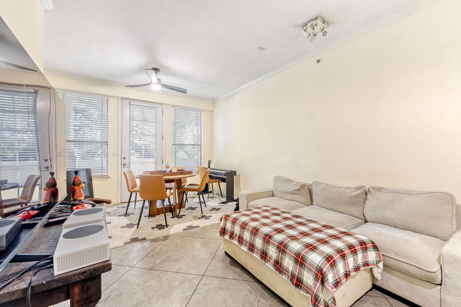 2505 San Gabriel St # 308, Austin, TX 78705