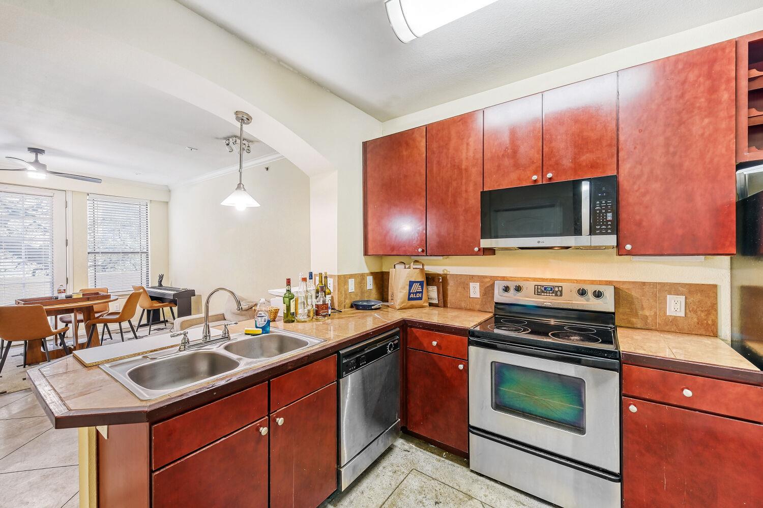 2505 San Gabriel St # 308, Austin, TX 78705