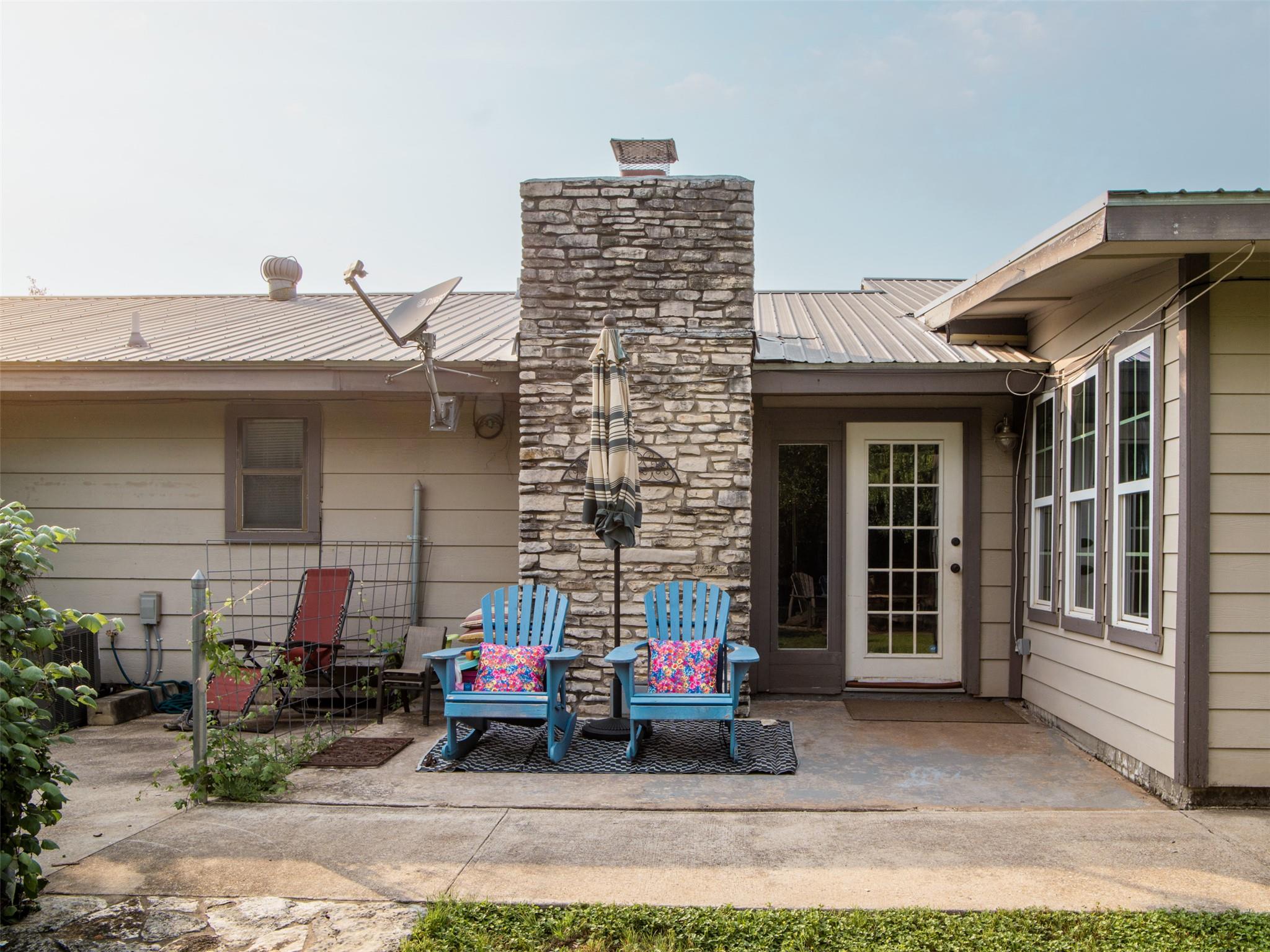 191 Bonnie Dr, Dripping Springs, TX 78620