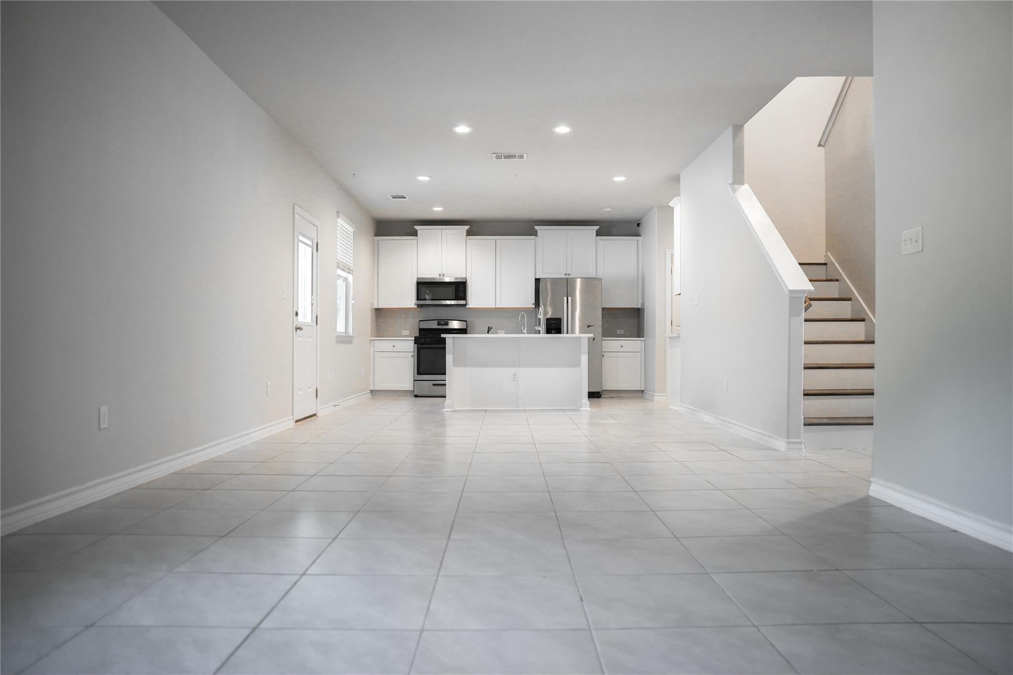 341 Mary Max Cir Cir, San Marcos, TX 78666