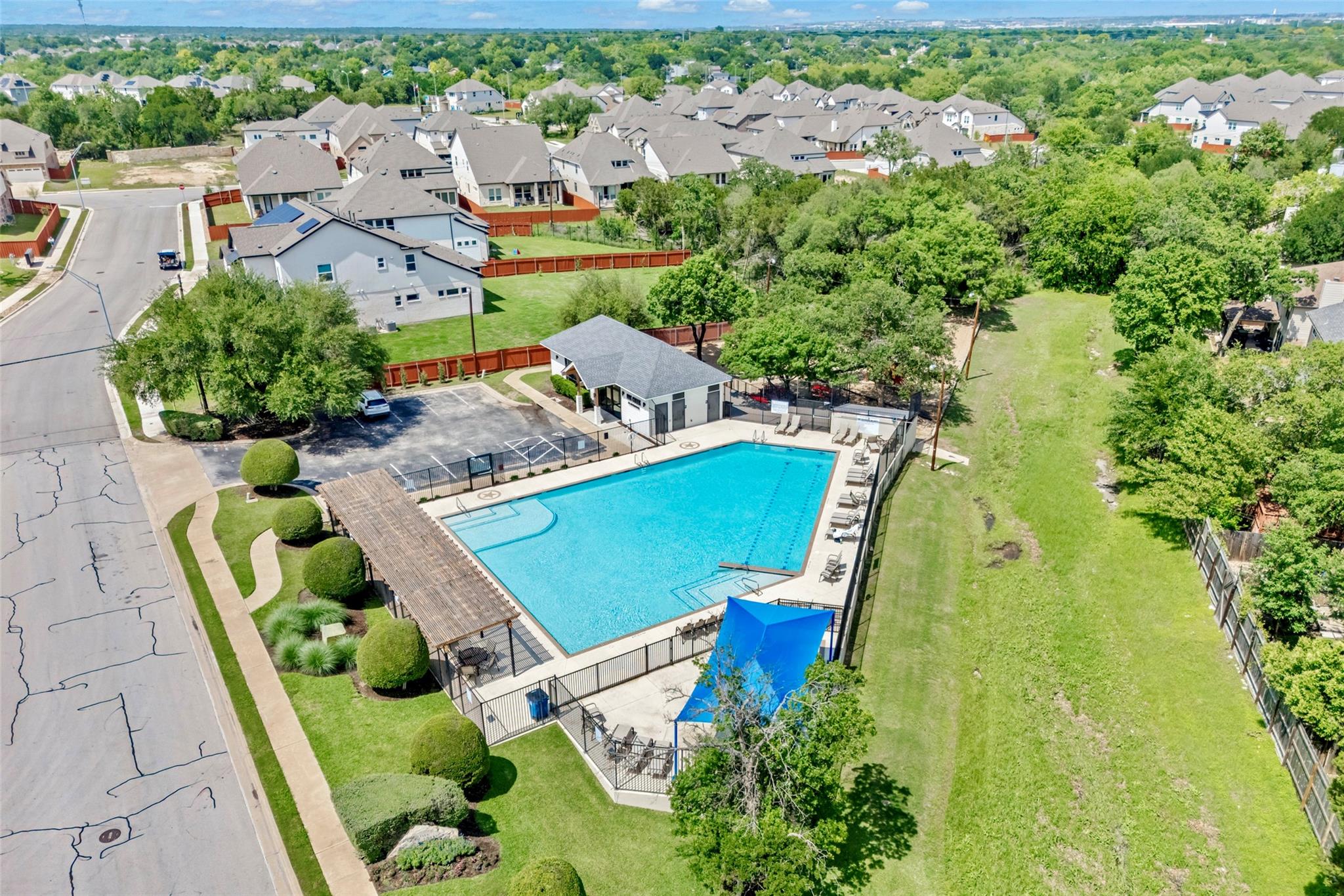 1214 Cardinal Ln, Round Rock, TX 78681