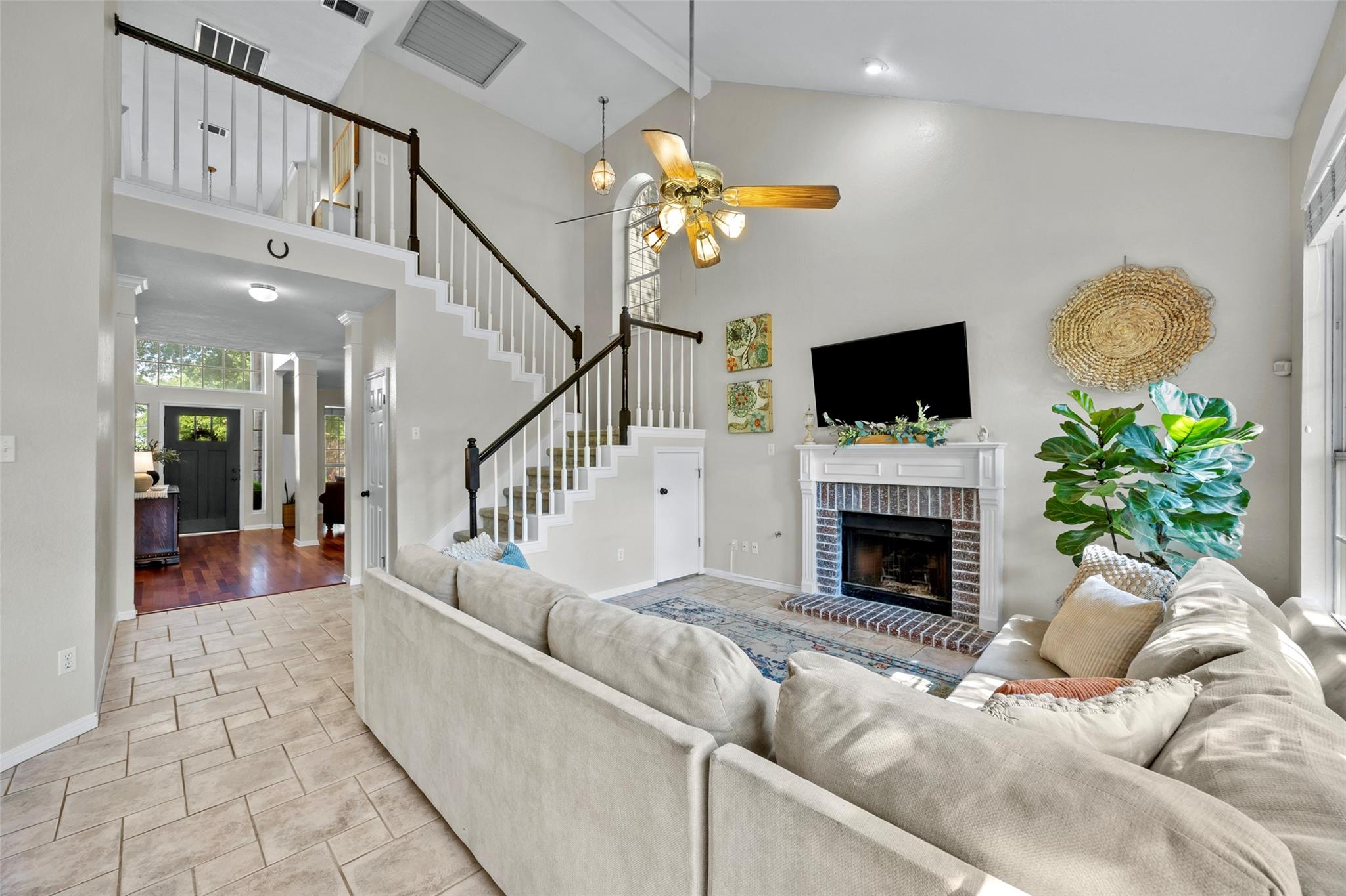 1214 Cardinal Ln, Round Rock, TX 78681