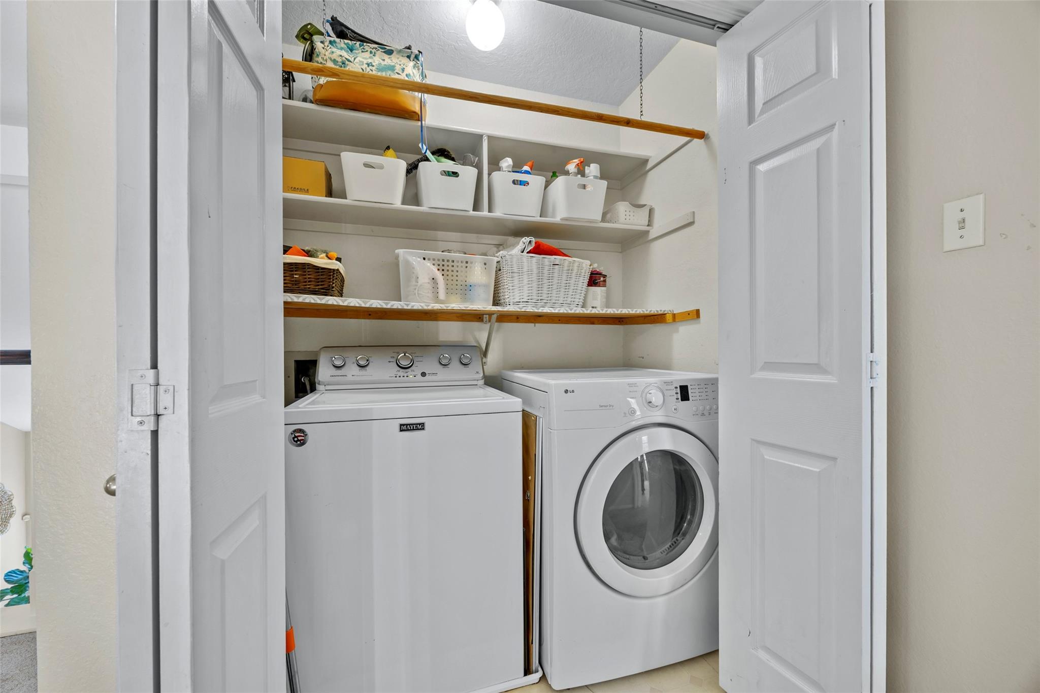 1214 Cardinal Ln, Round Rock, TX 78681