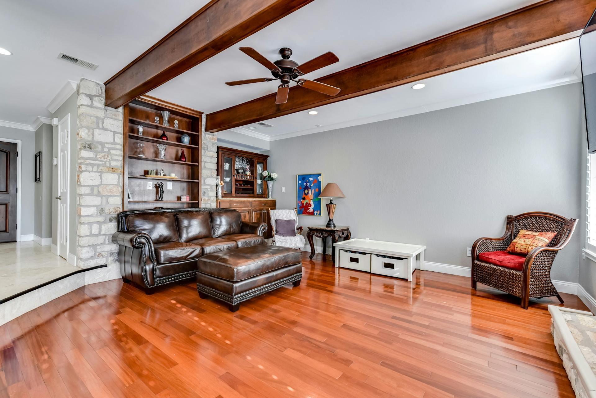 8911 Mount Bartlett Dr, Austin, TX 78759
