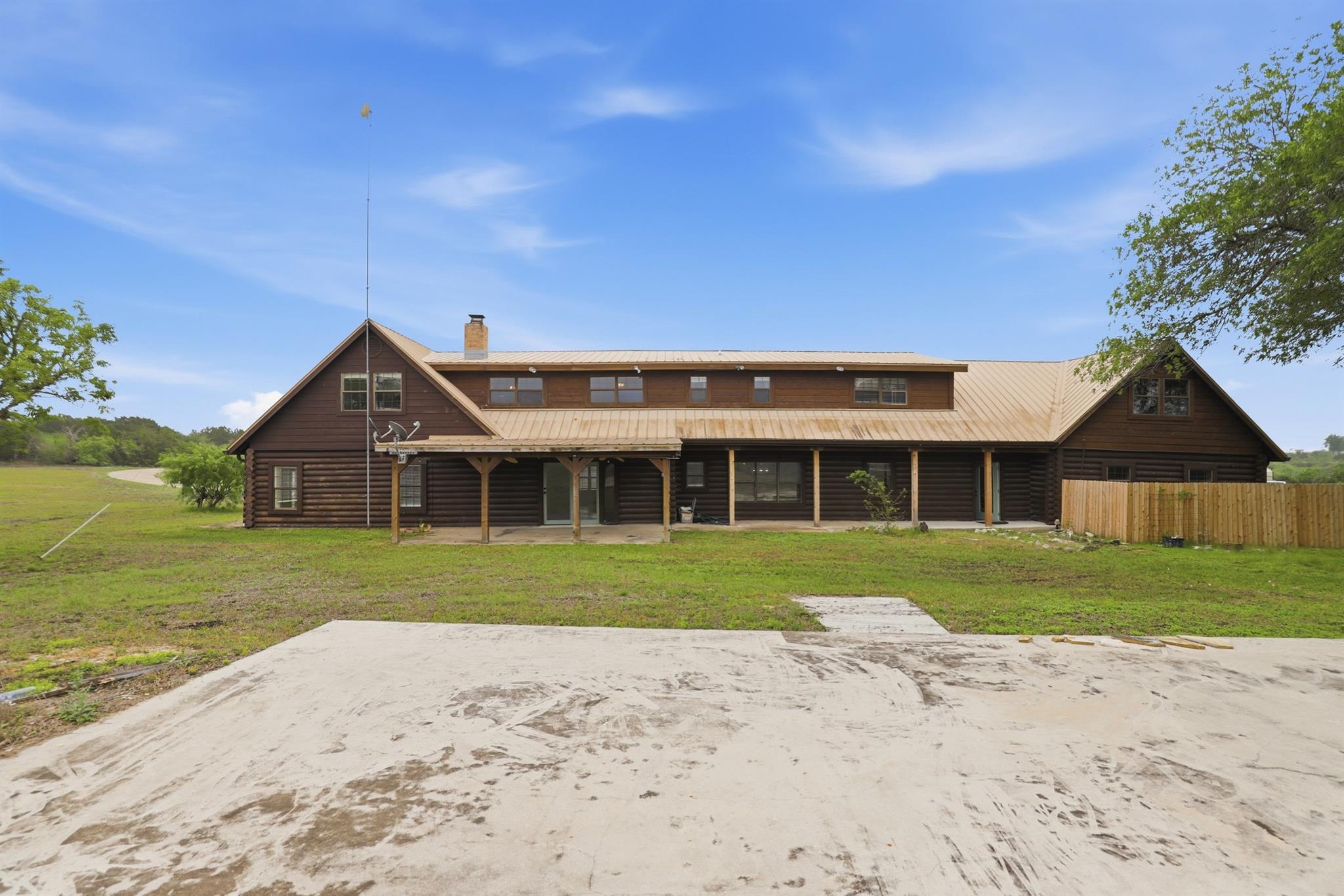 900 Union Wine Rd, New Braunfels, TX 78130