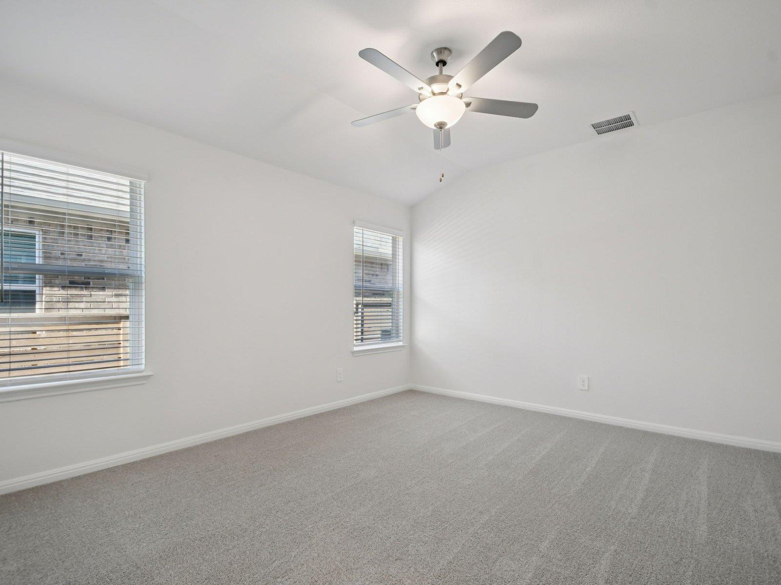 121 Rock Daisy Trl, Hutto, TX 78634