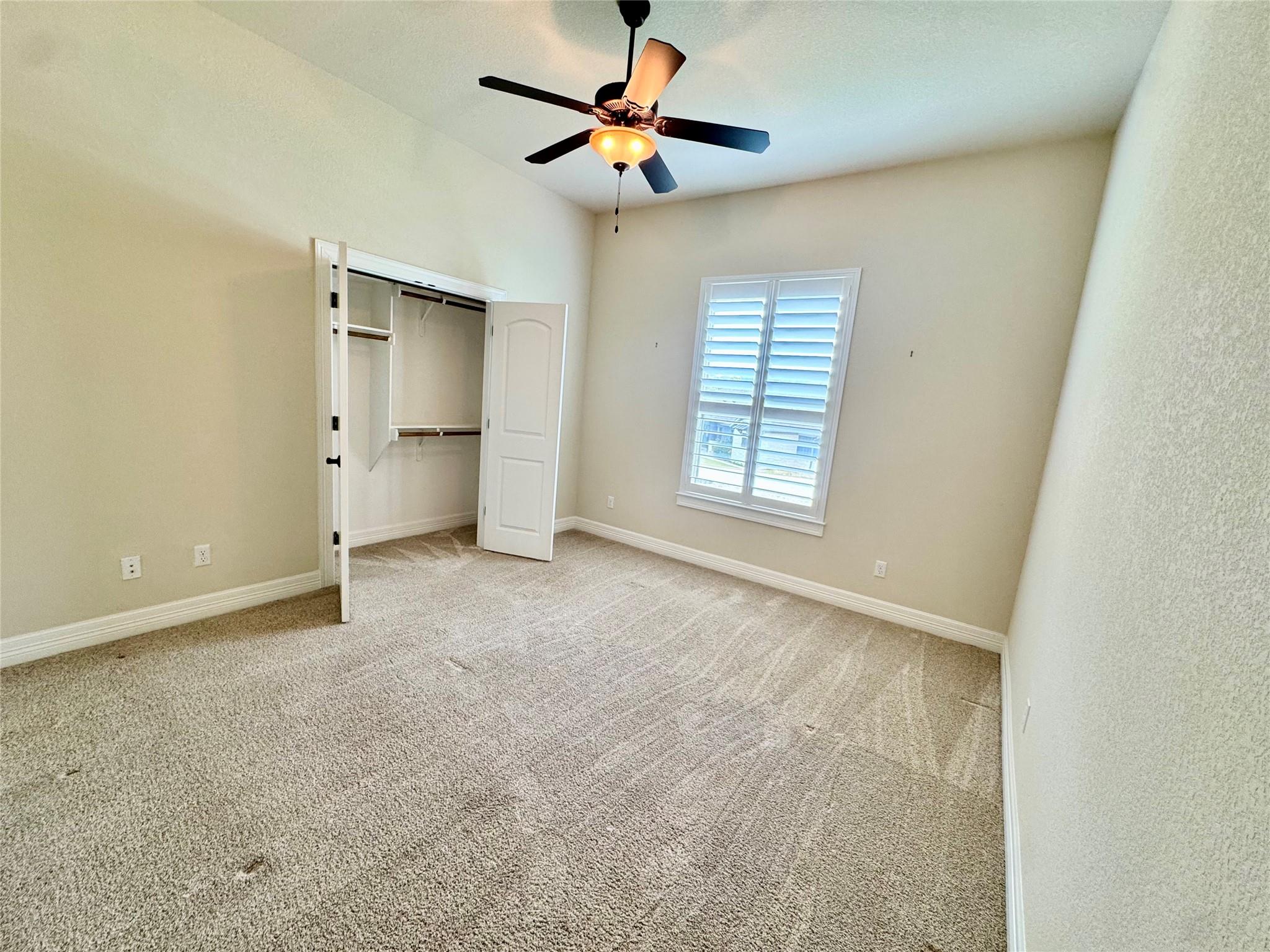 217 San Gabriel Hideaway Cv, Liberty Hill, TX 78642