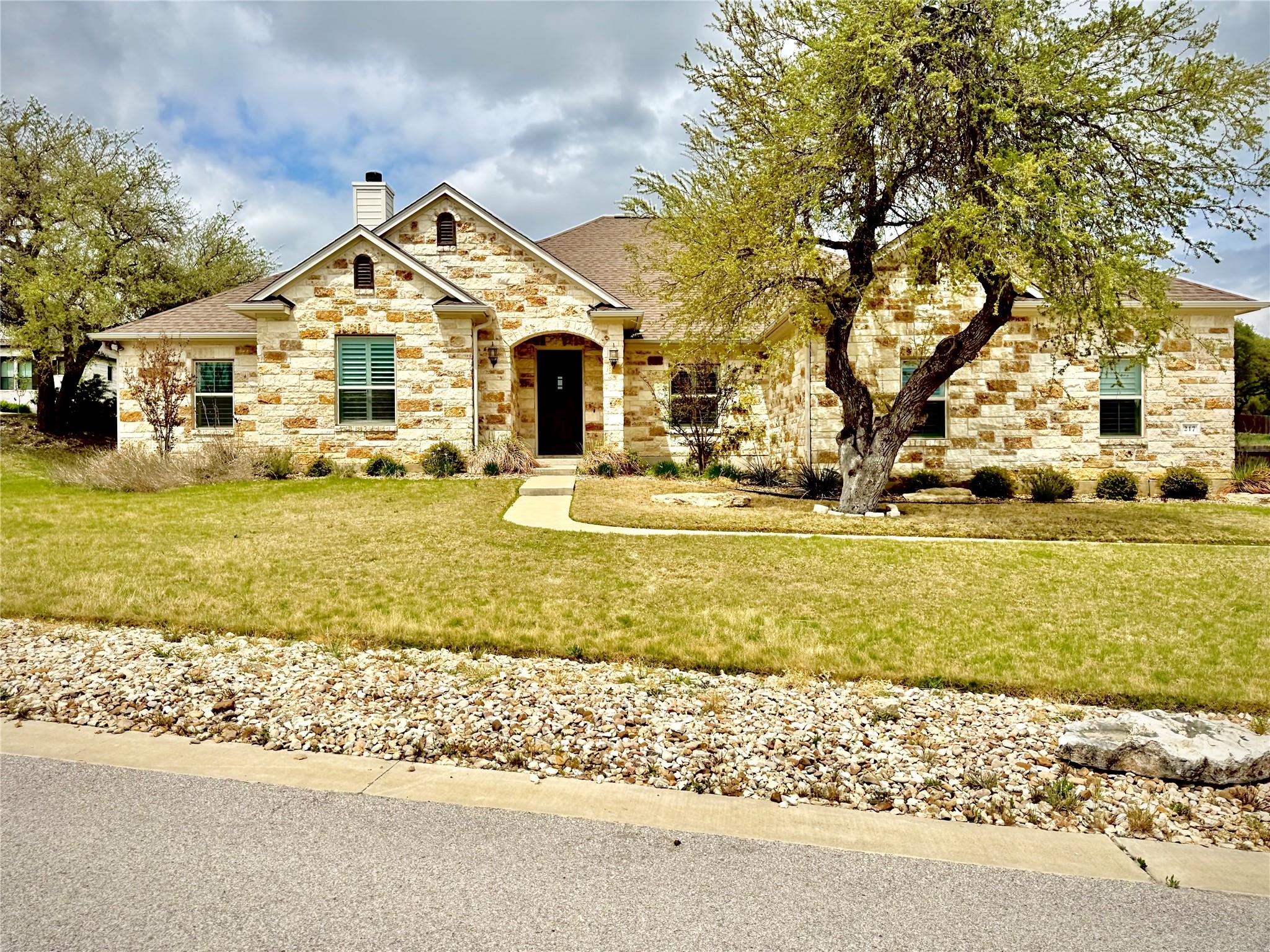 217 San Gabriel Hideaway Cv, Liberty Hill, TX 78642
