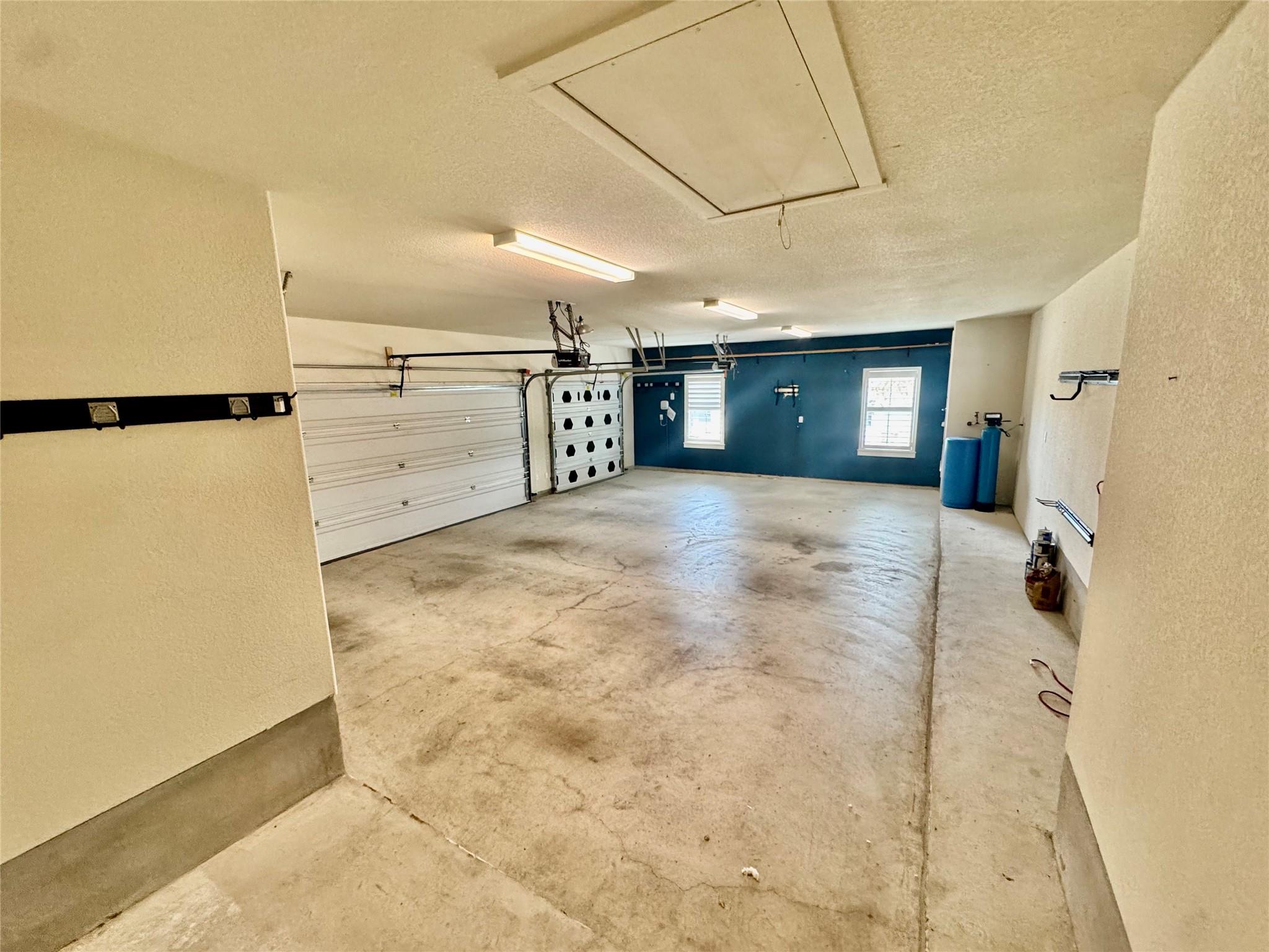 217 San Gabriel Hideaway Cv, Liberty Hill, TX 78642