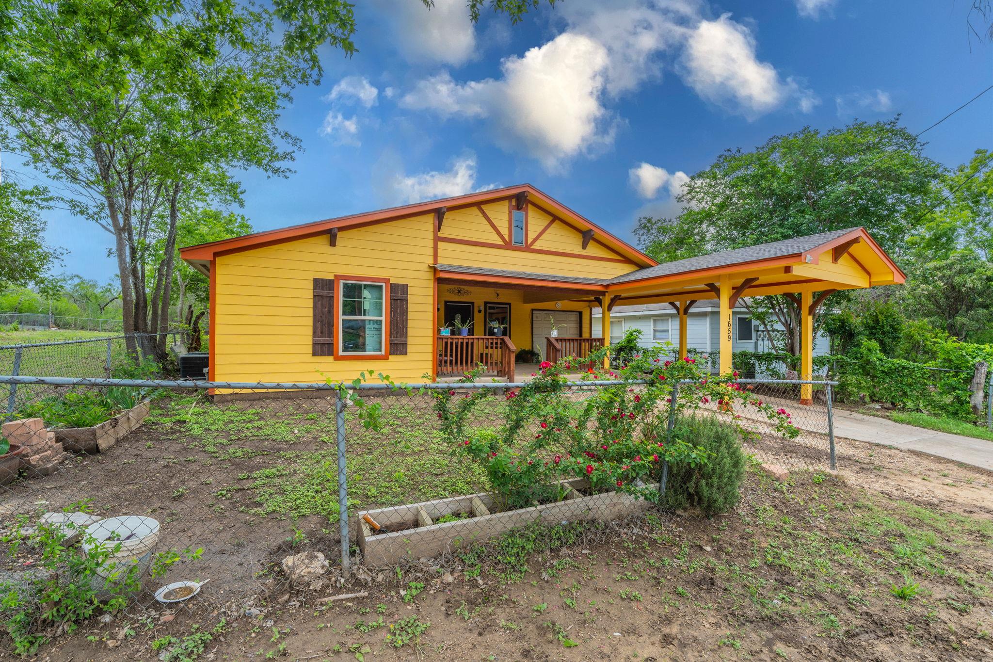 1659 Amanda St, San Antonio, TX 78210