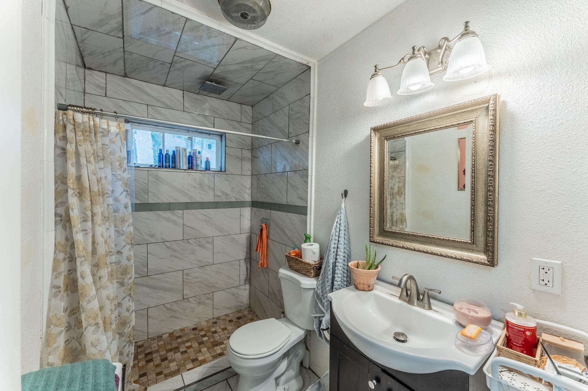 1659 Amanda St, San Antonio, TX 78210