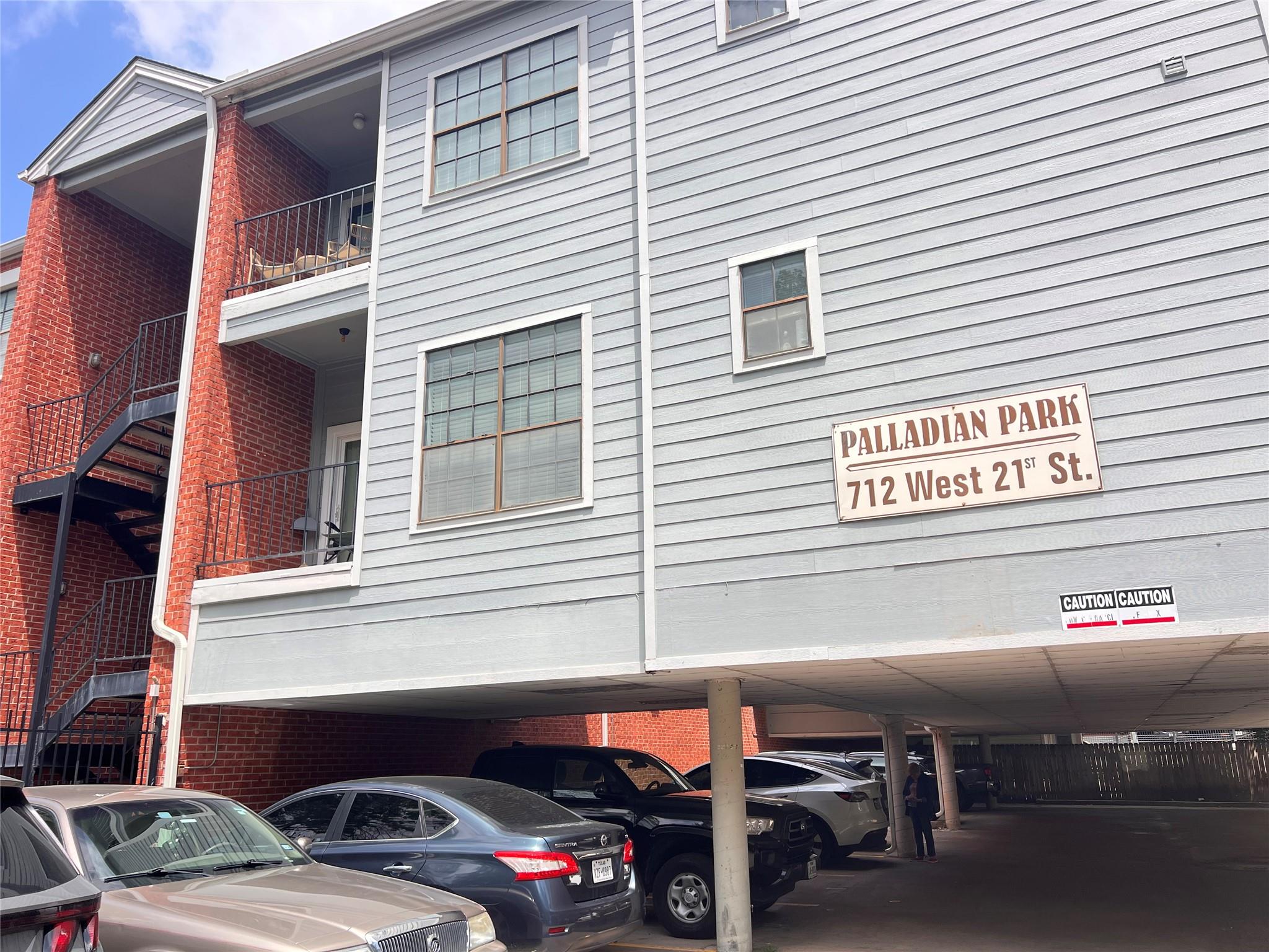 712 W 21st St # 205, Austin, TX 78705
