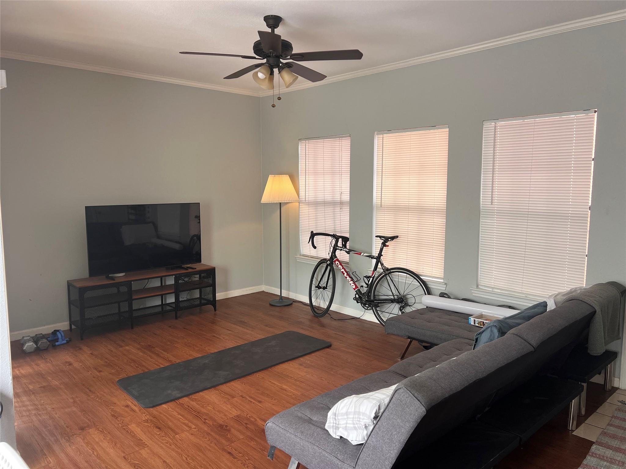 712 W 21st St # 205, Austin, TX 78705