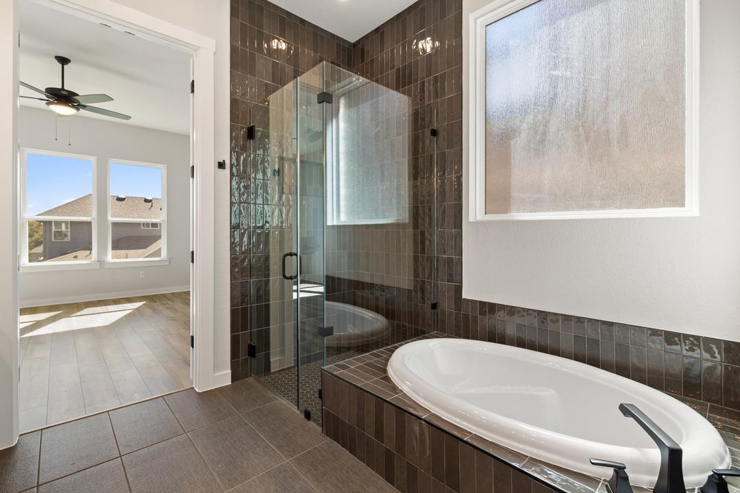 136 Old Woods Road, Liberty Hill, TX 78642