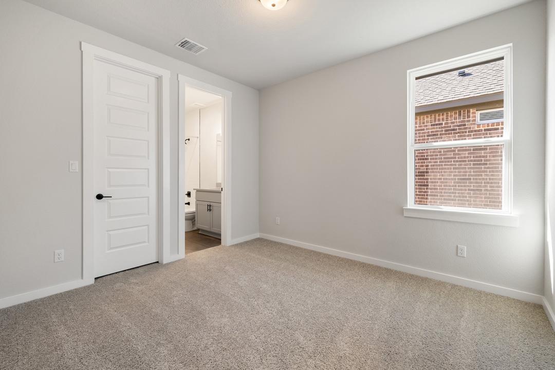 136 Old Woods Road, Liberty Hill, TX 78642