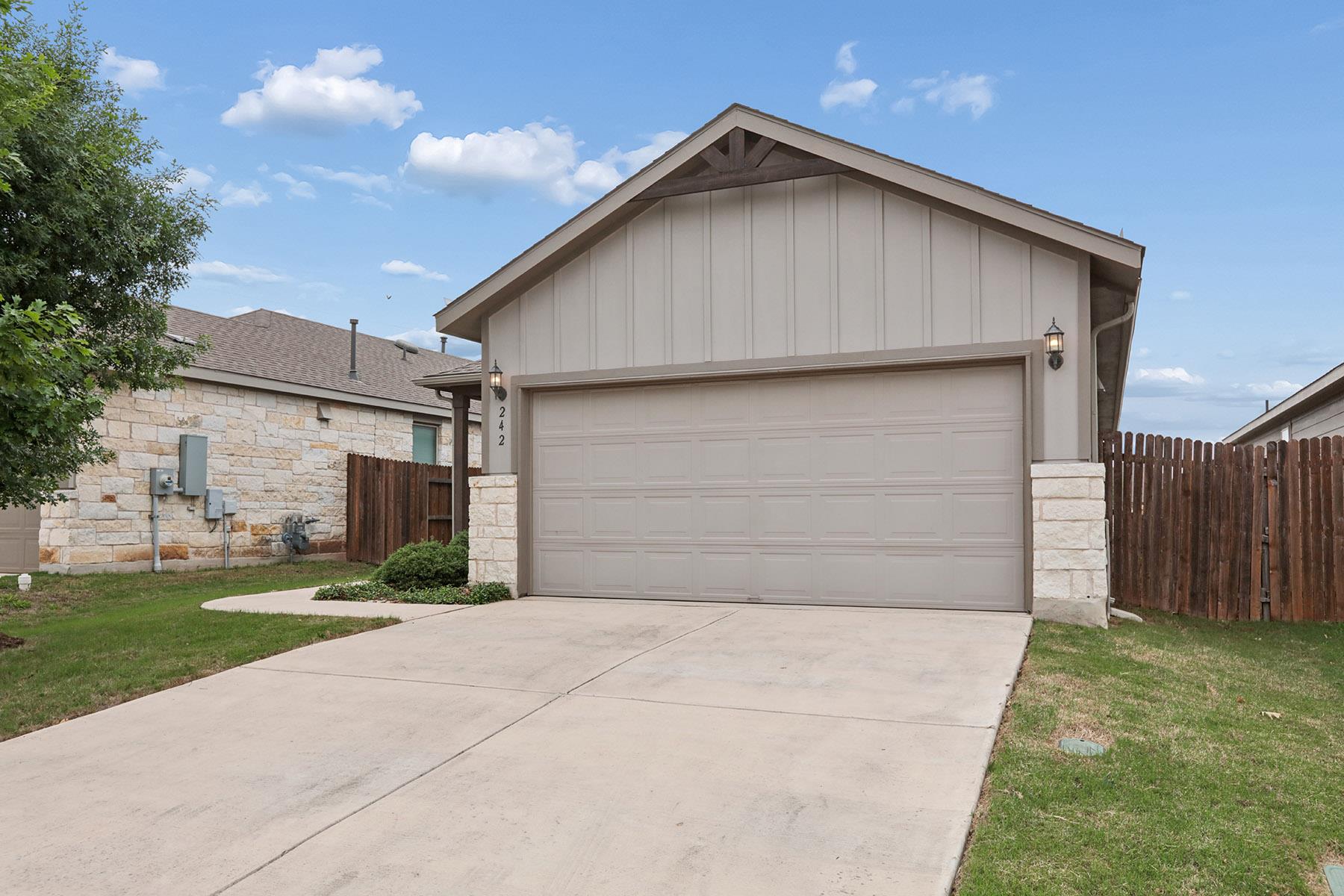 242 Cascata Way, Liberty Hill, TX 78642