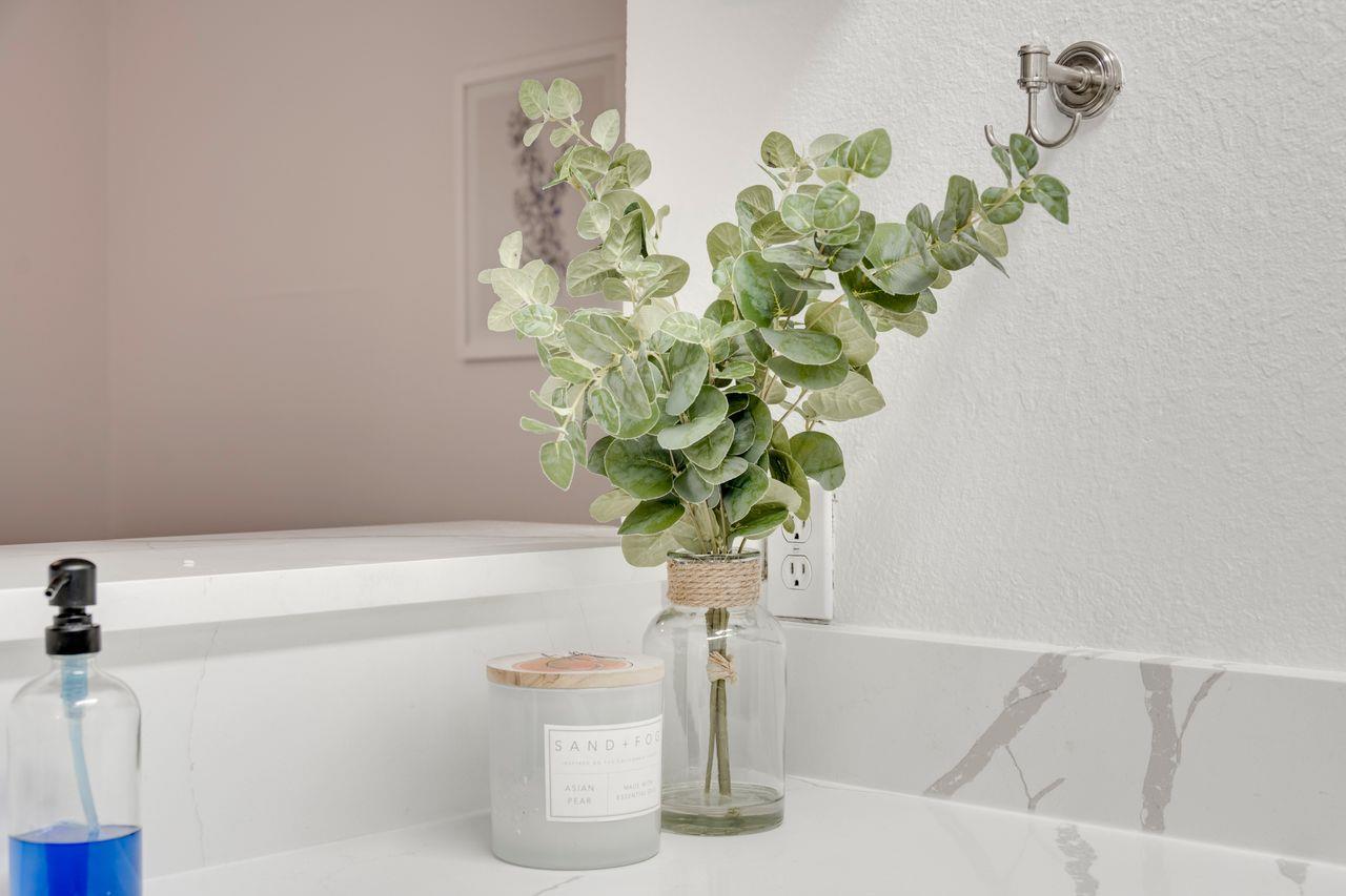 3001 Cedar St # A-205, Austin, TX 78705