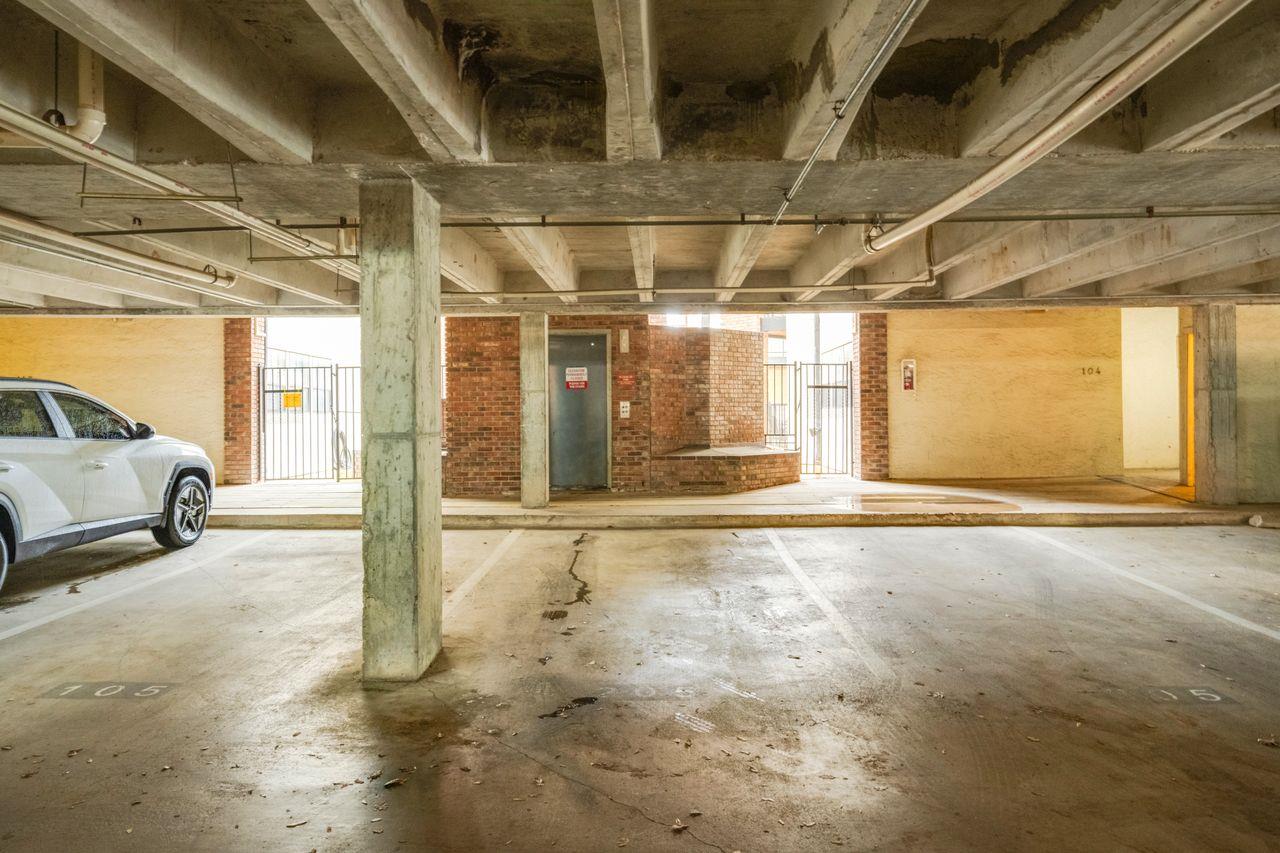 3001 Cedar St # A-205, Austin, TX 78705