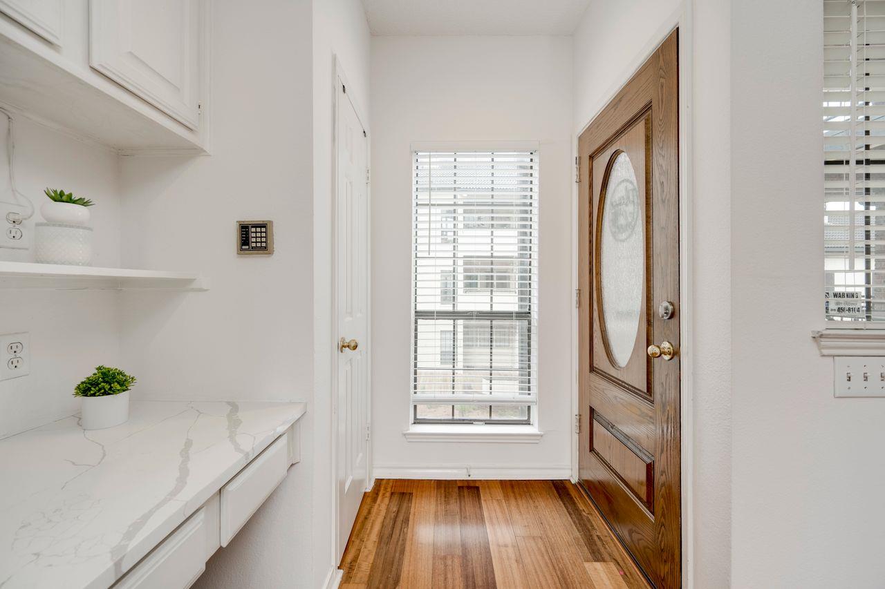 3001 Cedar St # A-205, Austin, TX 78705