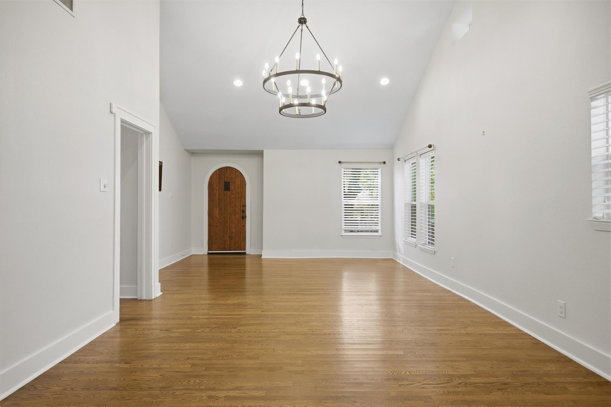 2814 Oak Springs Dr # A, Austin, TX 78702