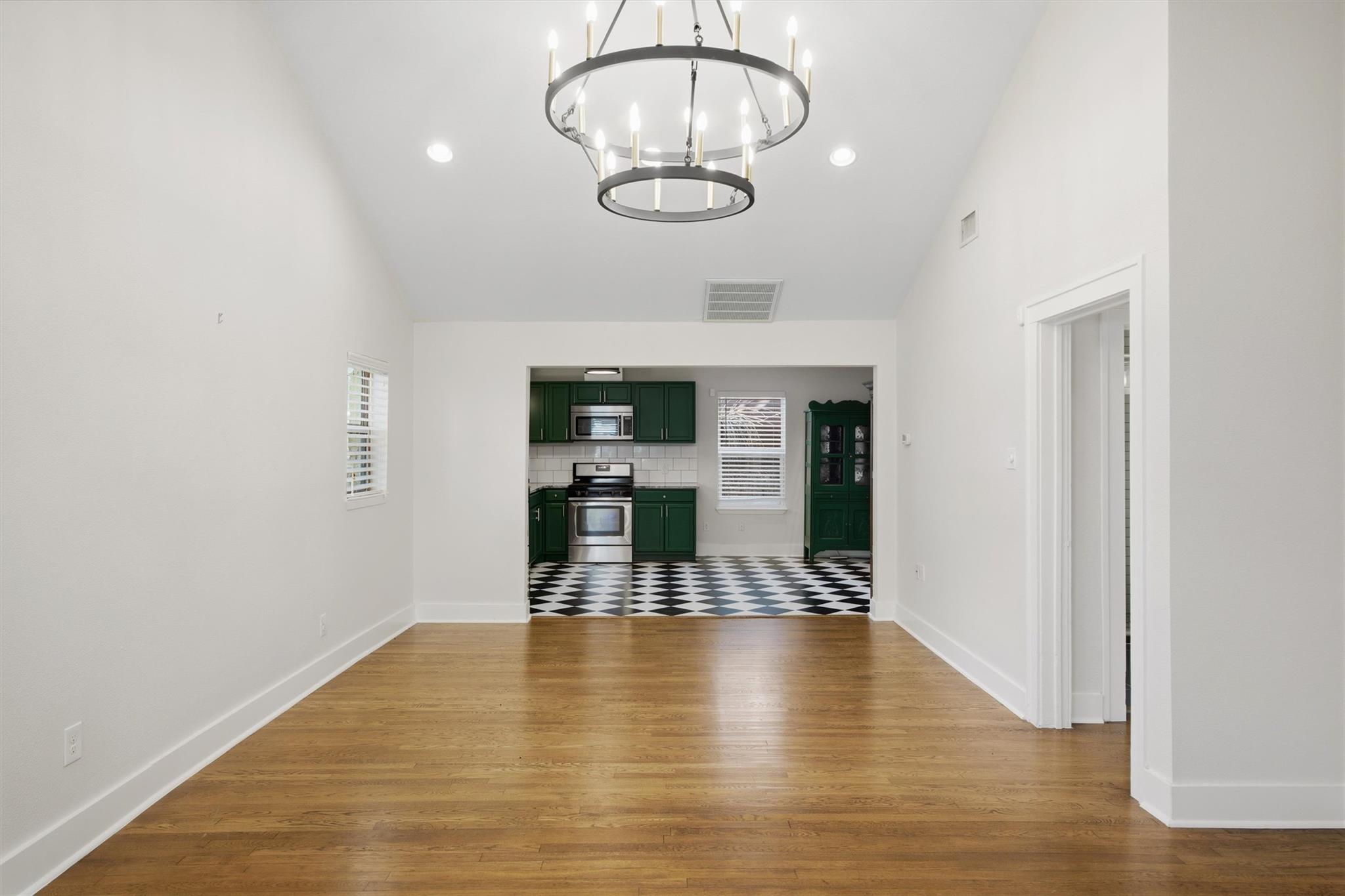 2814 Oak Springs Dr # A, Austin, TX 78702