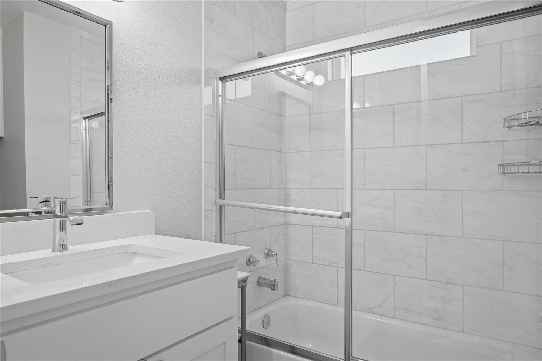 2814 Oak Springs Dr # A, Austin, TX 78702