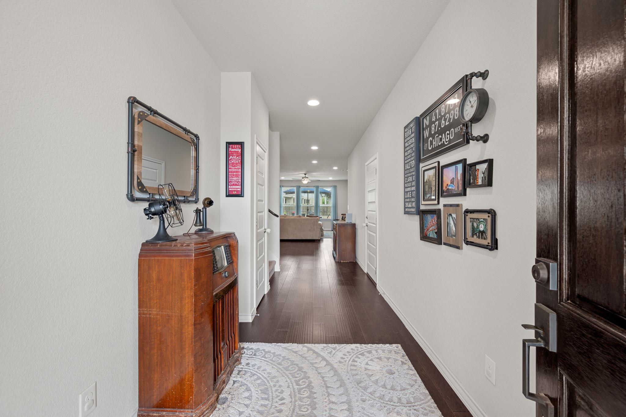 7315 Leonardo Dr, Round Rock, TX 78665