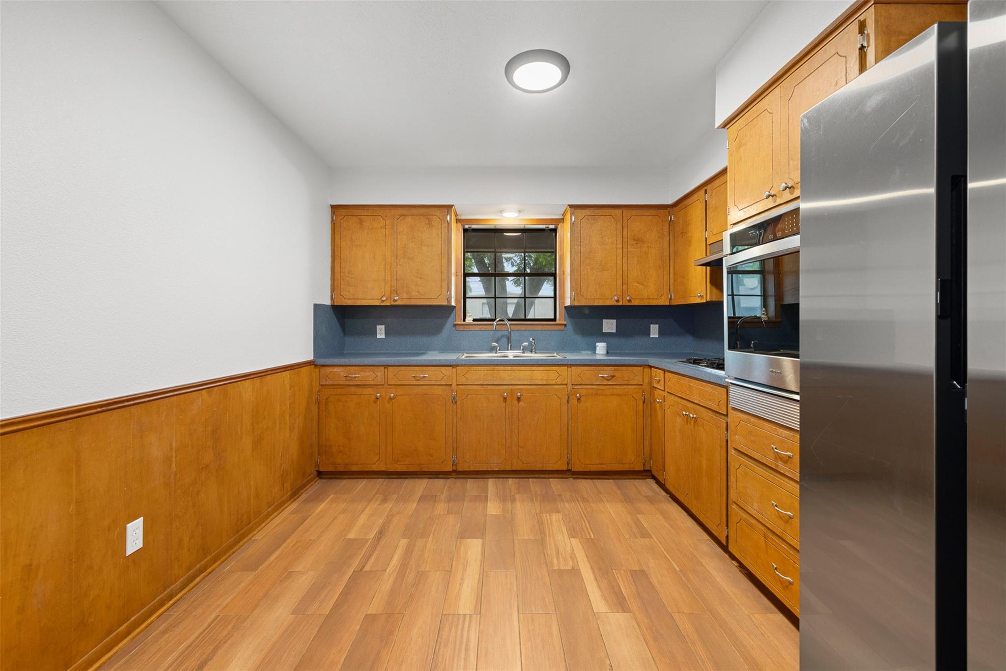 555 E Houston St, Giddings, TX 78942