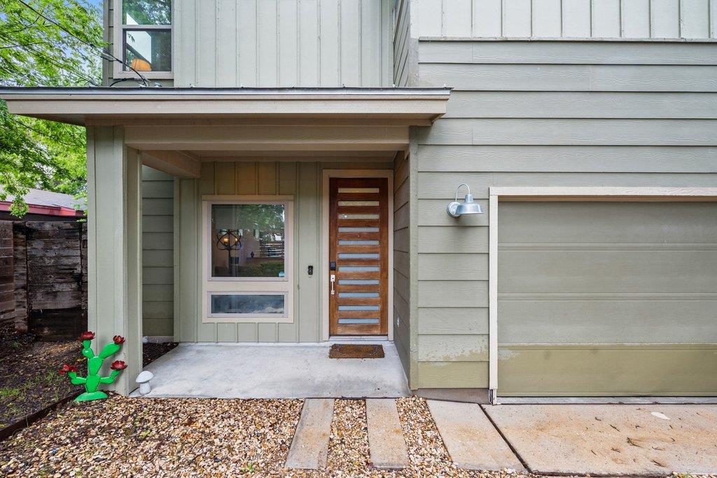 1131 Poquito St # A, Austin, TX 78702