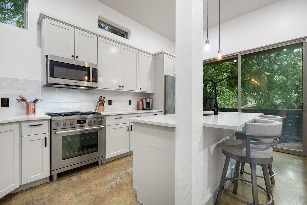 1131 Poquito St # A, Austin, TX 78702