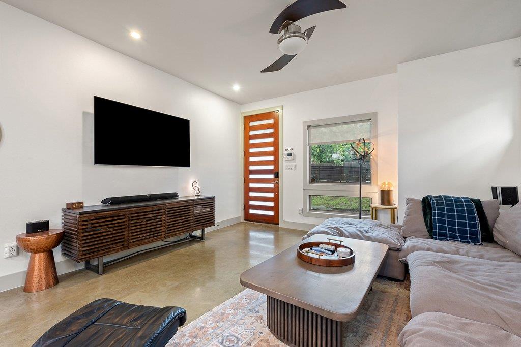 1131 Poquito St # A, Austin, TX 78702