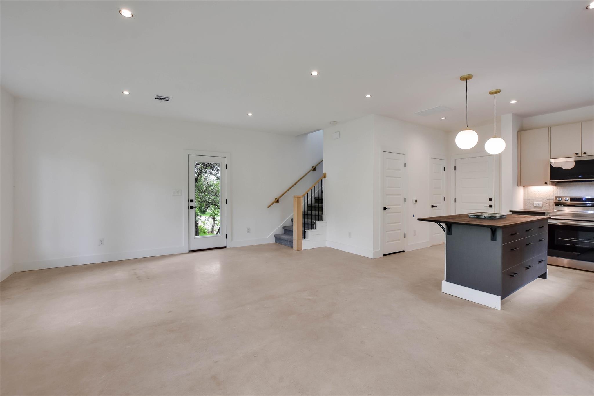 10918 Ridgeway St, Leander, TX 78645