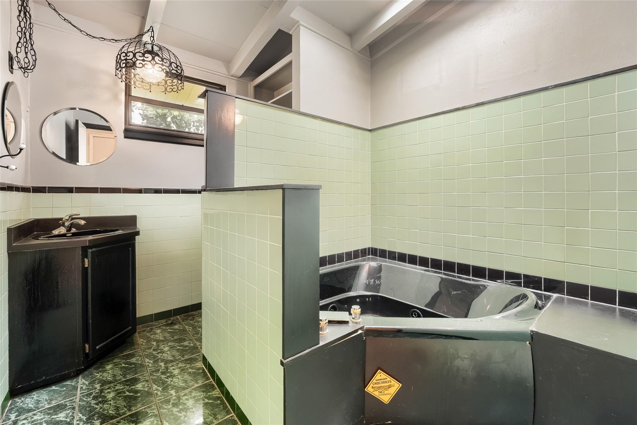 2703 Addison Ave, Austin, TX 78757