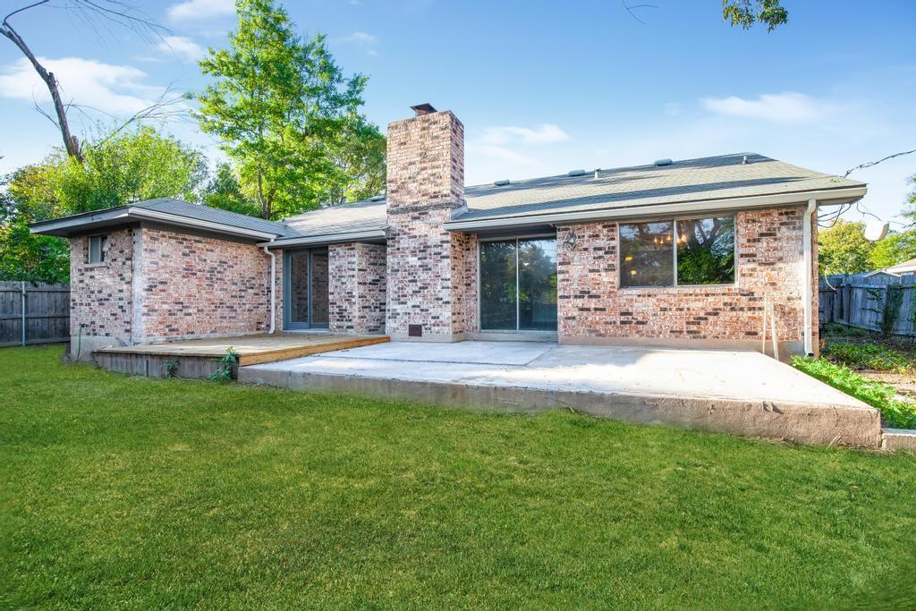 9427 Braeburn Gln, Austin, TX 78729