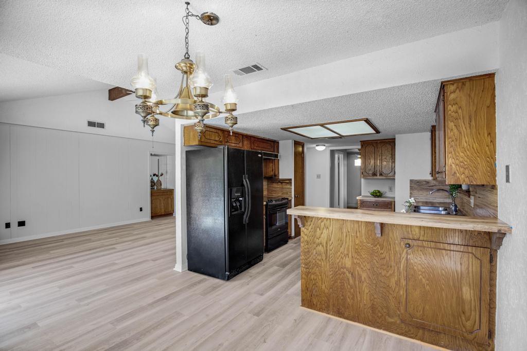 9427 Braeburn Gln, Austin, TX 78729