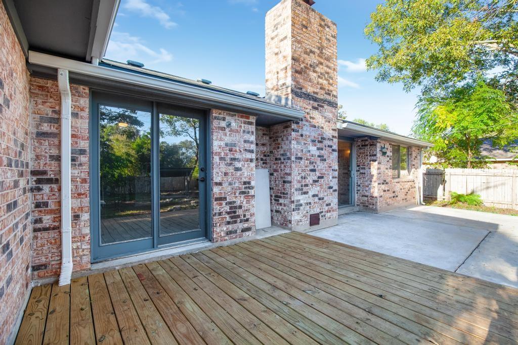 9427 Braeburn Gln, Austin, TX 78729