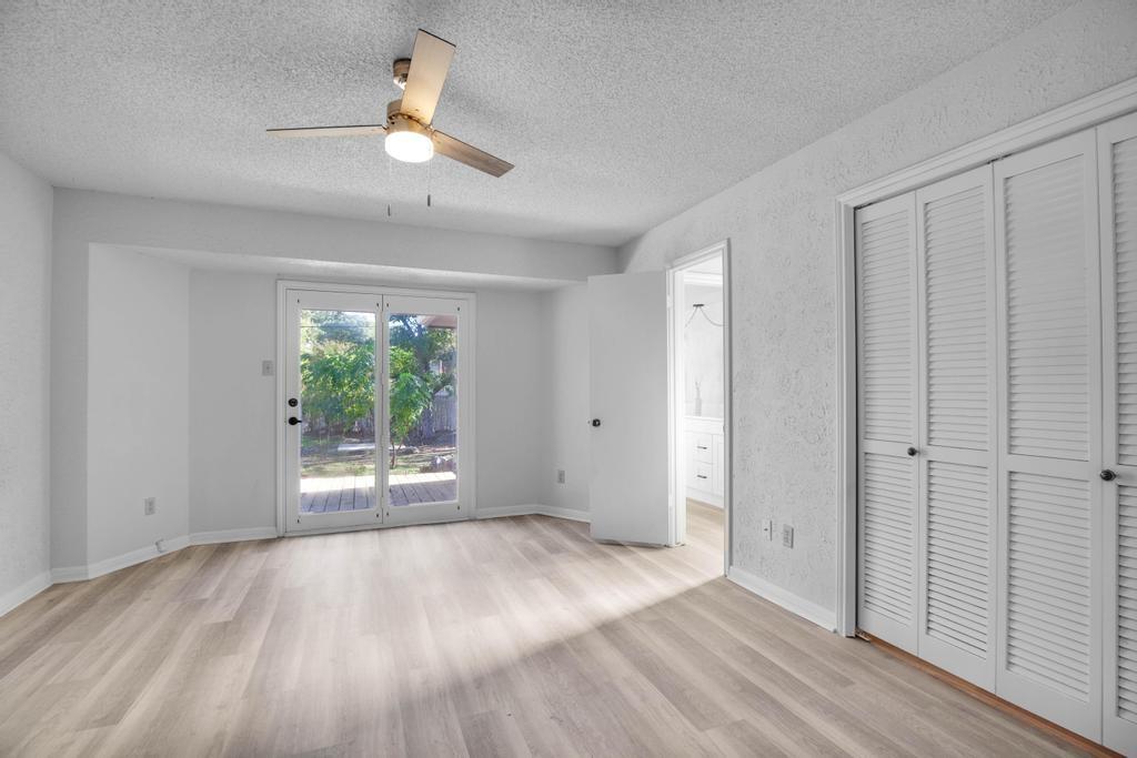 9427 Braeburn Gln, Austin, TX 78729