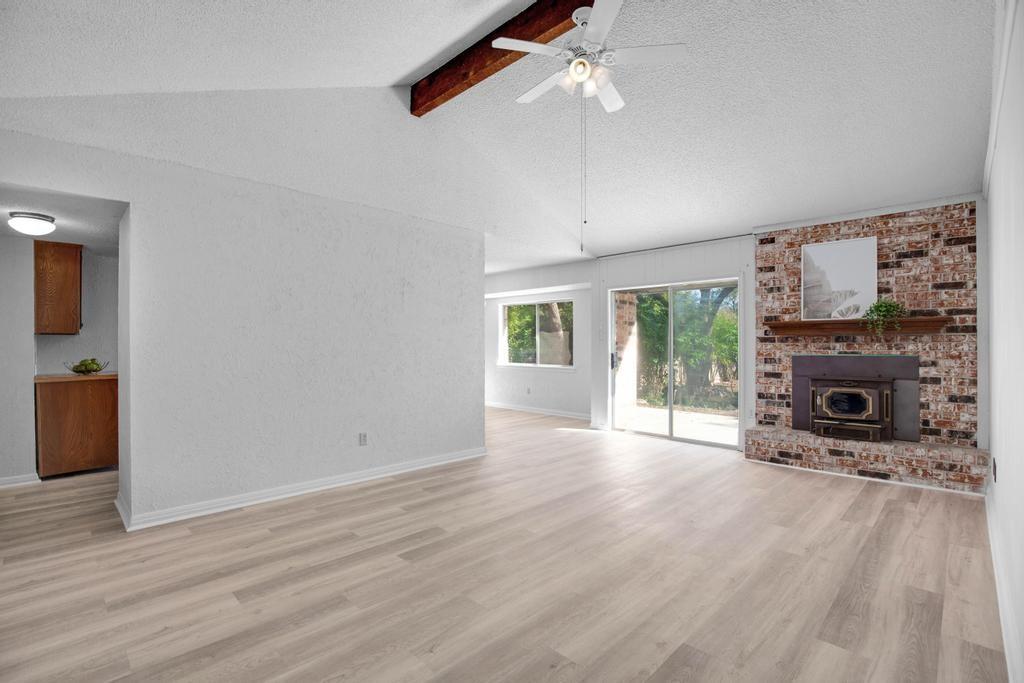 9427 Braeburn Gln, Austin, TX 78729