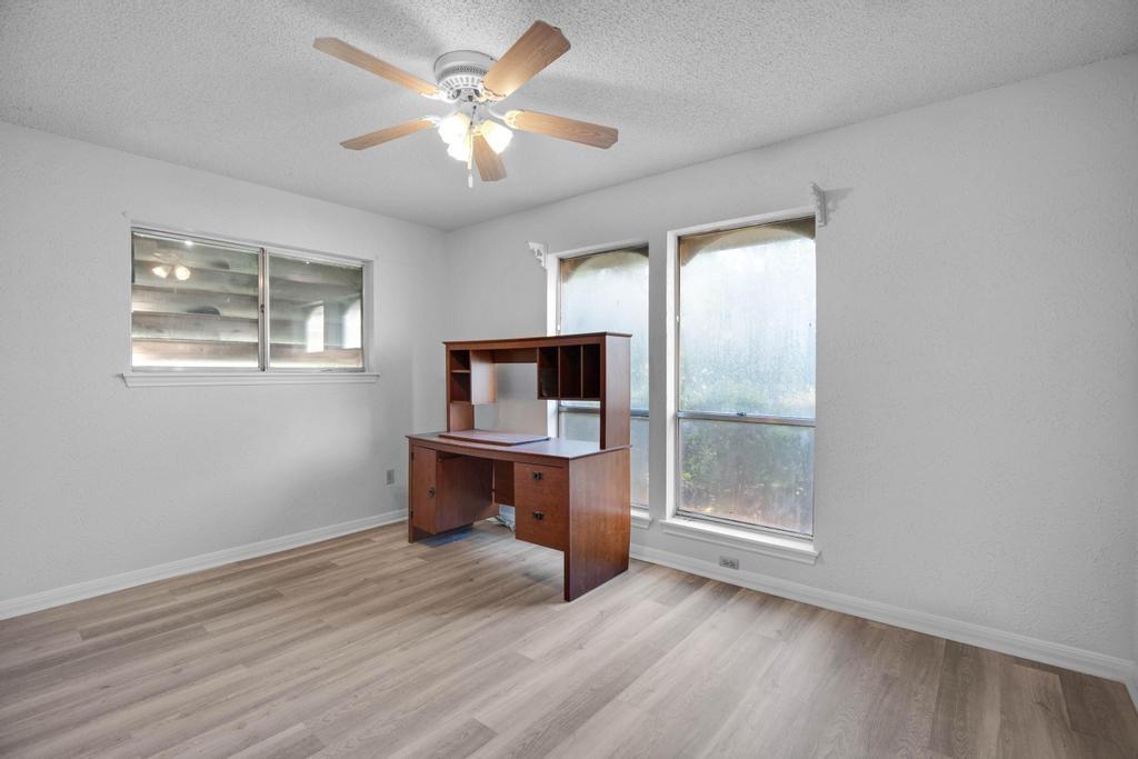 9427 Braeburn Gln, Austin, TX 78729