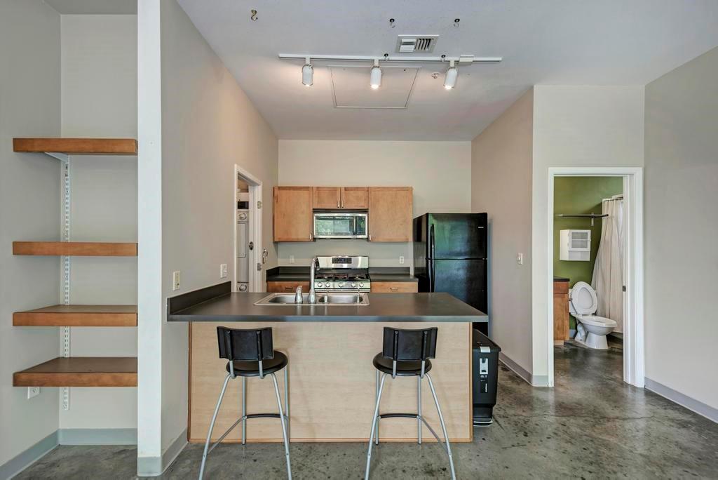 2401 E 6th St # 3046, Austin, TX 78702