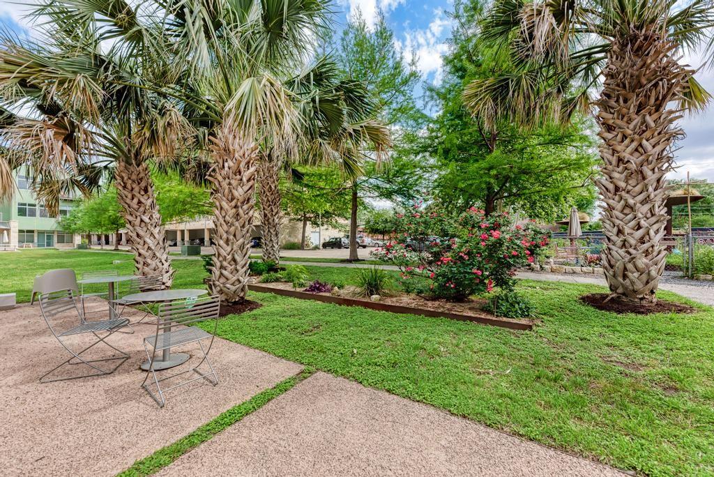2401 E 6th St # 3046, Austin, TX 78702